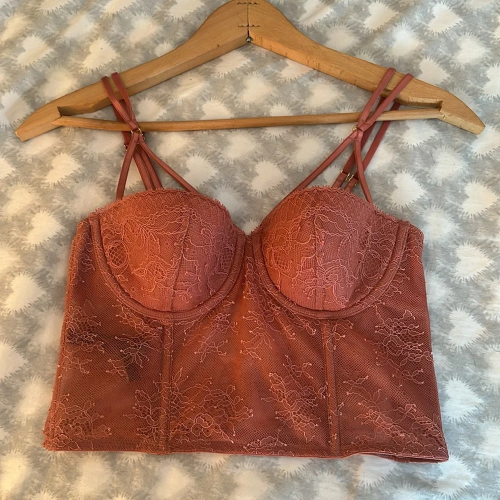 2 Victoria’s Secret sexy lace bustier corset bras 34B - Picture 6 of 13